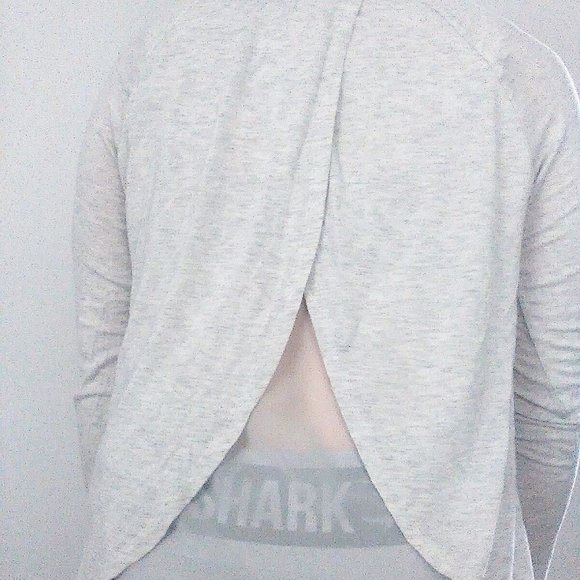 Aeropostale Light Gray Chiffon Drape back top - Picture 4 of 5